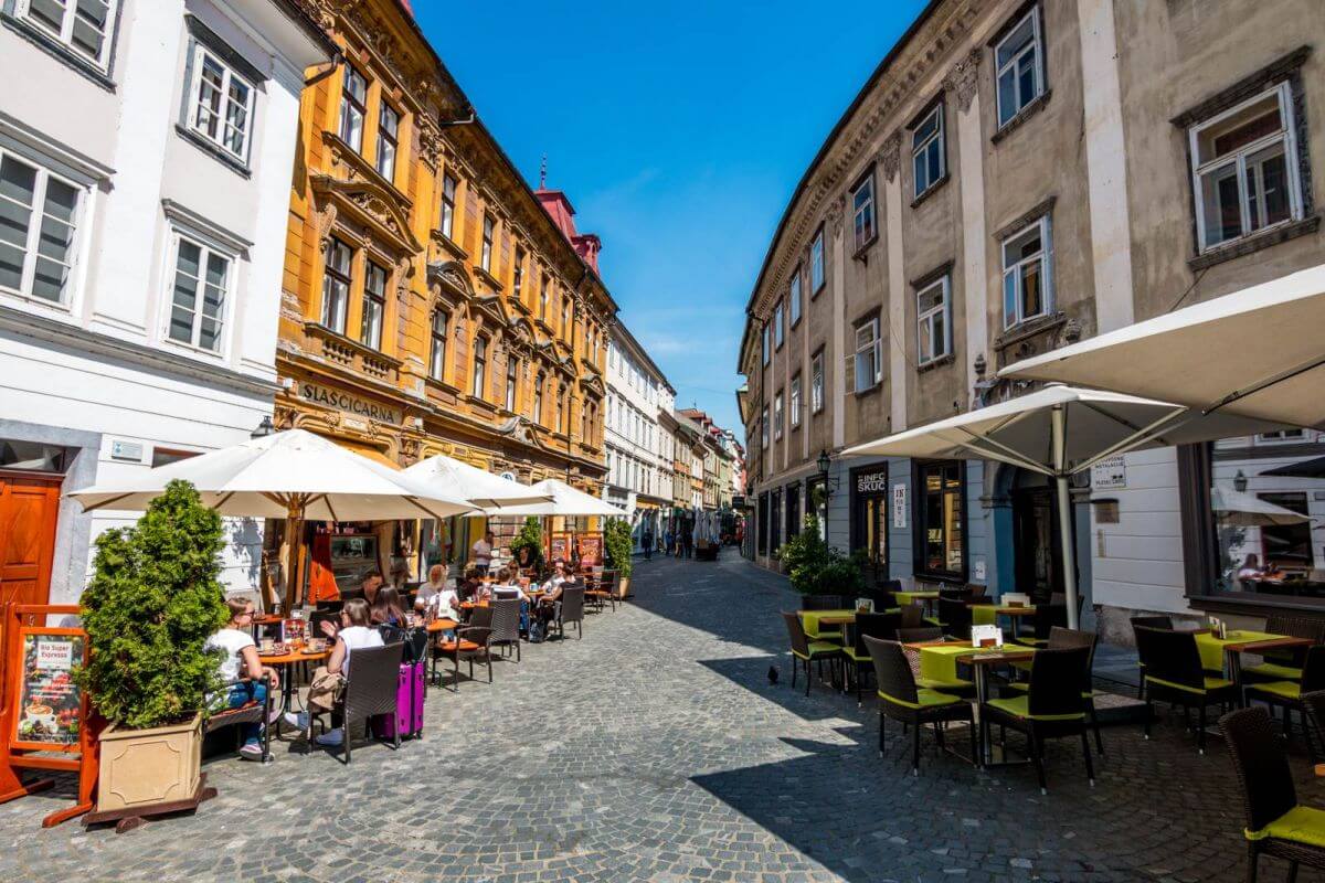Ulica v starem mestnem jedru Ljubljane